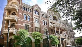 An illustration of hotel as sample of commercial building construction.