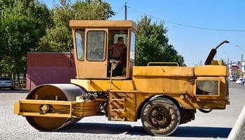 Vibratory Rollers in Compaction: Selecting the Right Equipment