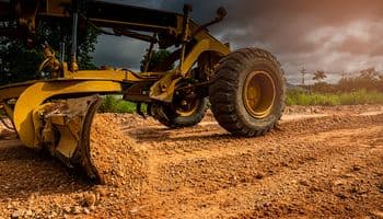 Features and Benefits of Motor Graders for Road Construction