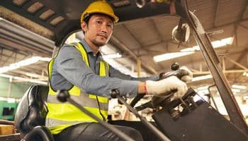 Choosing the Best Degreaser for Heavy Equipment