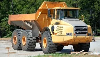 10 Tips for Maintaining Your Tri Axle Truck