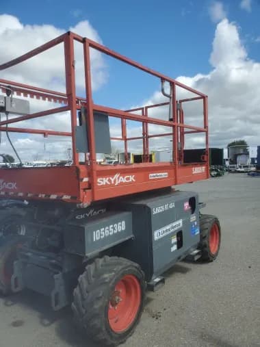 2017 Skyjack SJ6826RT-Rough-Terrain for sale