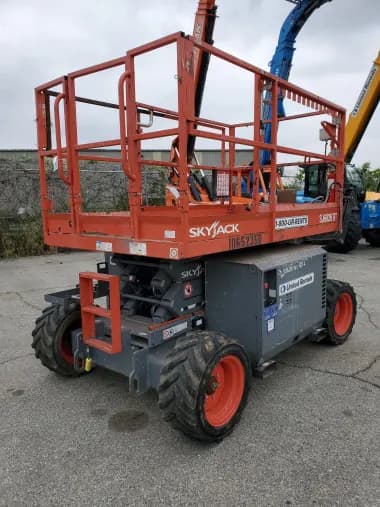 2017 Skyjack SJ6826RT-Rough-Terrain for sale