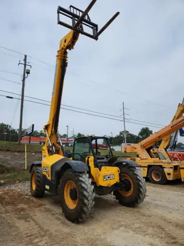 2017 JCB 507-42 for sale
